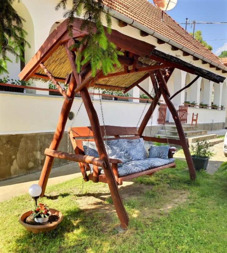 Rolunk-Twin-Pines-Egerszalok-.jpg